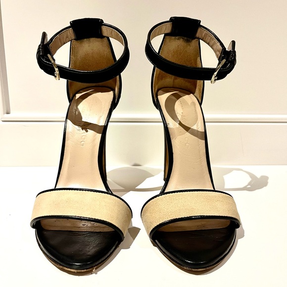 Stunning Italian leather and suede Club Monaco heels - size 6 - Picture 4 of 5